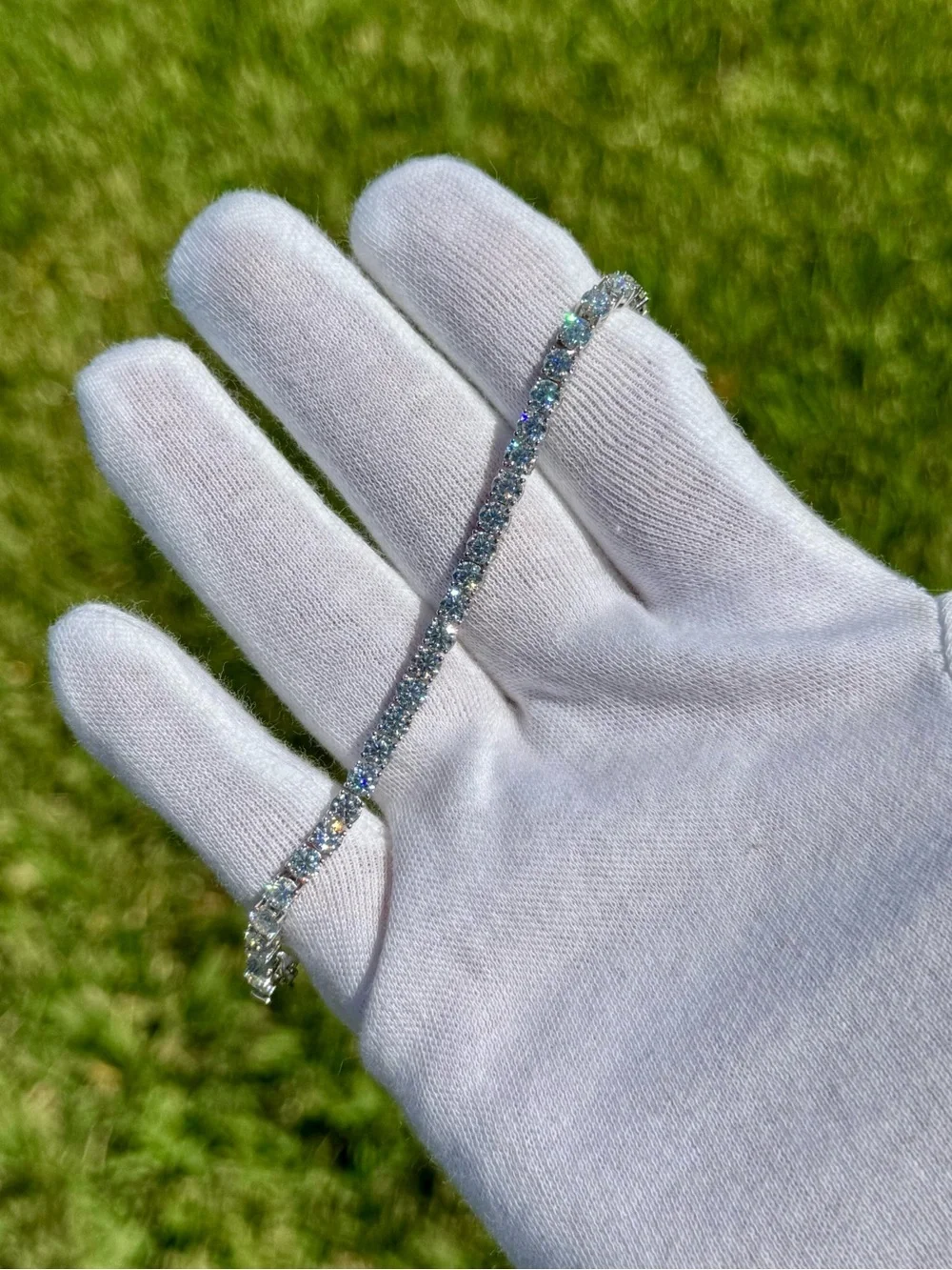925 Silver, 13.5CTW Moissanite Tennis Bracelet - Picture 3 of 7